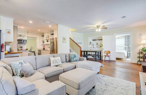 St. Marys House | Walkable Home w/Porch in Dtwn St Marys!