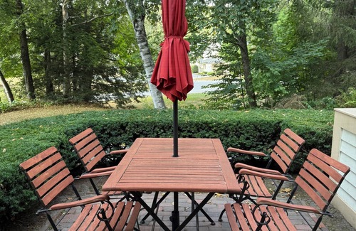 Jackson Condo | Walkable Jackson Village Retreat
