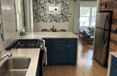 Edgewood House | Walkable neighborhood! The Sun House - Entire home to yourself