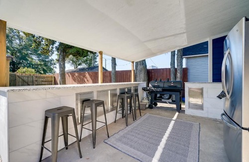 Wilmington House | Walkable Wilmington Home Near Historic District