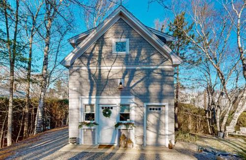 Camden House | Walker Cottage