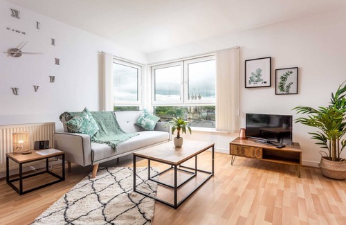 Kilmarnock Apartment | Walker Suite No54 - Donnini Apartments