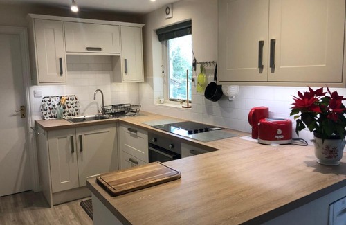 Rotherfield Greys Apartment | Walkers Countryside Retreat