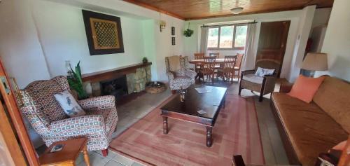 Drakensberg Gardens House | Walkers Peak Cottage