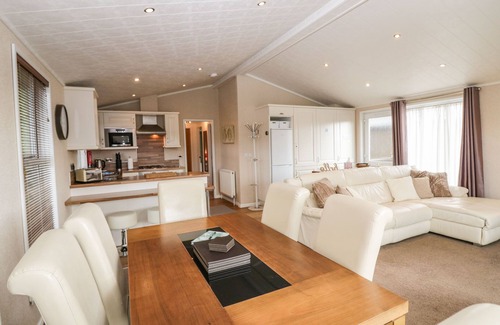 South Lakeland Leisure Village Cottage | Walkers Rest