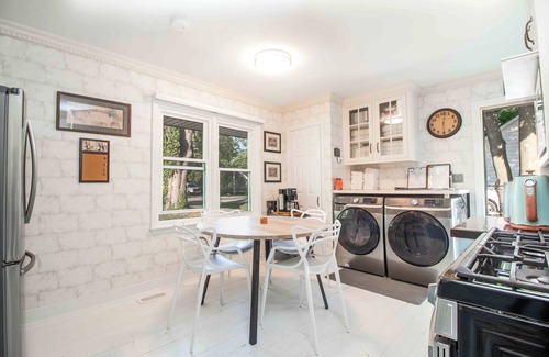 Historic Old Town House | Walking distance to Old town