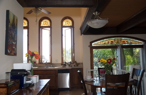 North of Montana House | WALKING DISTANCE FROM 5 STAR RESTURANTS!