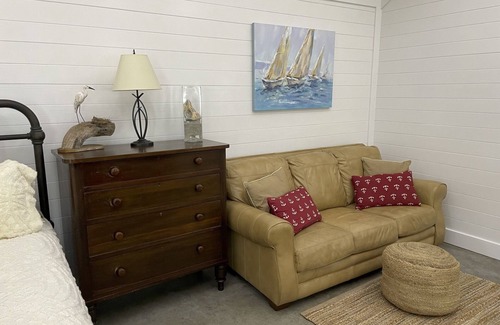 Morehead City House | Walking distance to Downtown Beaufort, NC. Short drive to several beaches.