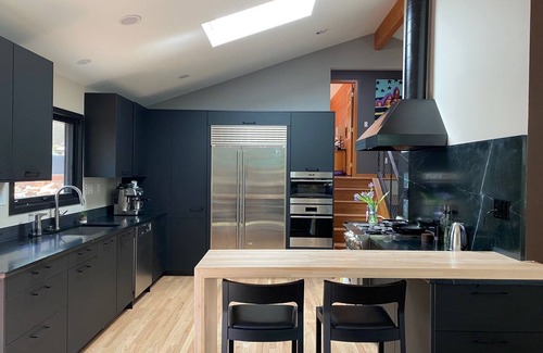 Flagstaff House | Walking Distance to Pearl Street, Chautauqua, and University of Colorado Campus