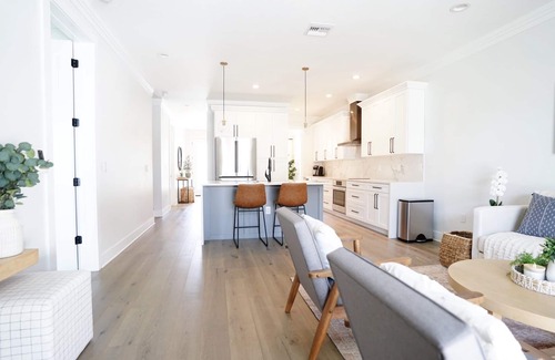Tampa House | Walking Distance to Raymond James <1 milenNew Modern Home