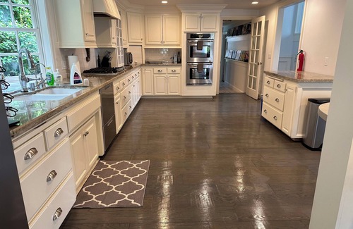 Cardiff-by-the-Sea House | WALKING DISTANCE TO SWAMI'S BEACH, BEAUTIFUL POOL, HUGE HOUSE!