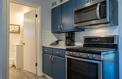 Pentwater House | Walking distance to town, beach & marina.