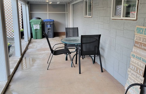 Okanagan-Similkameen House | Walking distance to the warmest Lake in Canada, Beaches and Downtown shopping.