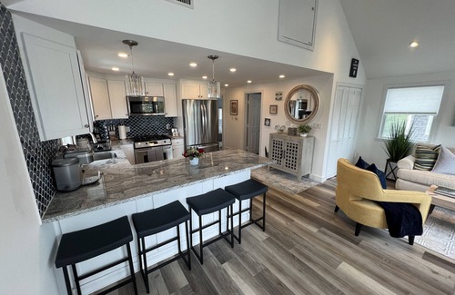 Vineyard Haven Apartment | Walking-distance to town, shops, restaurants & ferry!