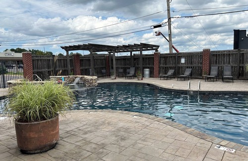 Tuscaloosa Condo | Walking Distance to UA Campus and Stadium at Houndstooth
