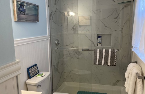 Myrtle Grove House | Walking distance to the ICW, mancave with a pool table and outdoor kitchen.