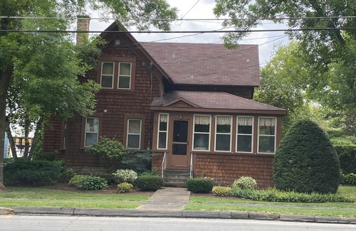 Alexandria Bay House | Walking distance to Main St in Abay! On The river 5 slips openn
