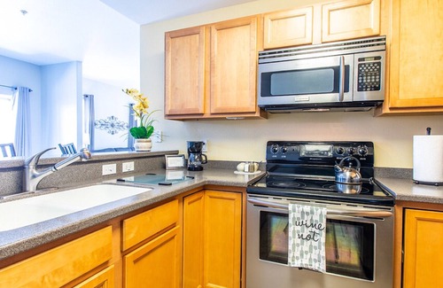Grand Junction Condo | Walking distance to CMU, stocker stadium, grocery stores, churches, and golfing