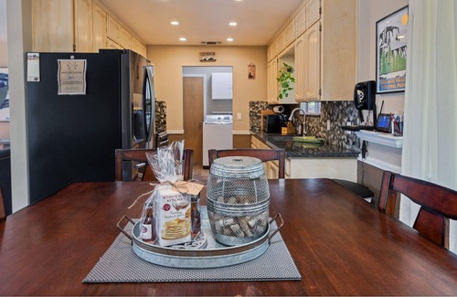 Cascadel Woods House | Walking distance to Whiskey Falls, whole house generator, fire pit, BBQ