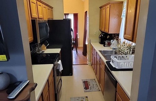 Uptown House | Walking In Memphis House