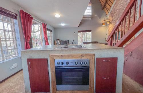 Marloth Park Resort | Walking Tall Private Bush Retreat