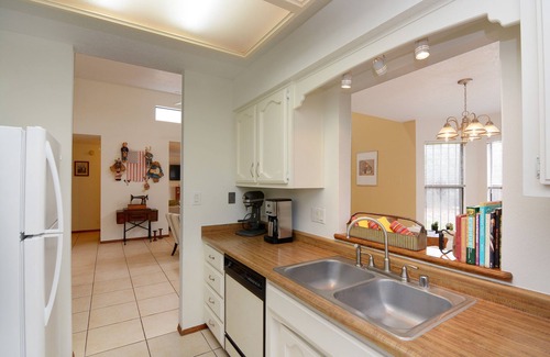 Santa Fe House | Walking trails nearby, Spacious, light filled, well stocked