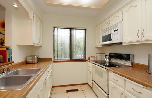 Santa Fe House | Walking trails nearby, Spacious, light filled, well stocked