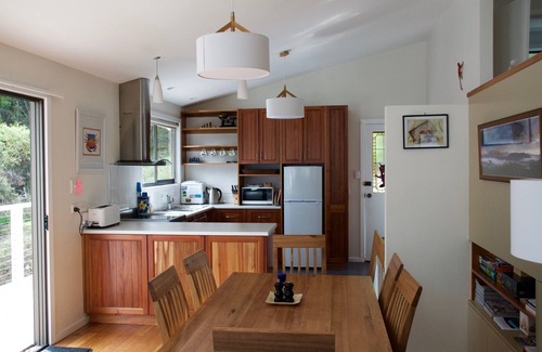 Dennes Point House | Wallaby Cottage - a peaceful Bruny Island retreat with a beautiful view