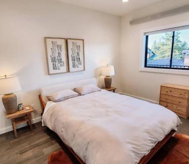 Pinedale Apartment | Wallace BNB