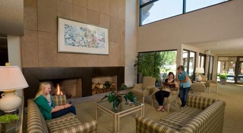Wallace Hotel | Wallace Inn