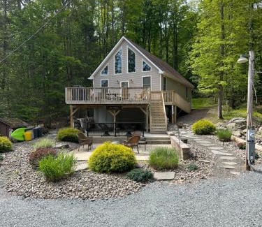 Greentown House | Wallenpaupack Lake house