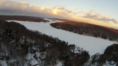 Greentown House | Wallenpaupack Lake house