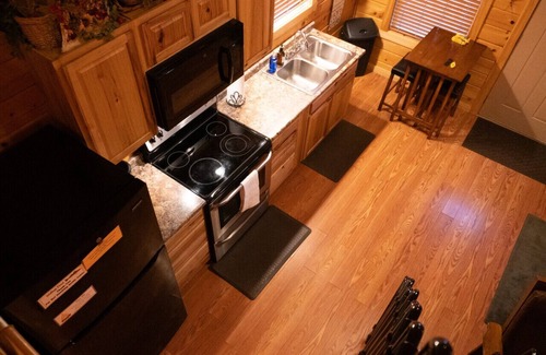 Byrdstown Cabin | Walleye Point Where Every Dog Has Its Dale Hollow Day Free Firewood Roku TV
