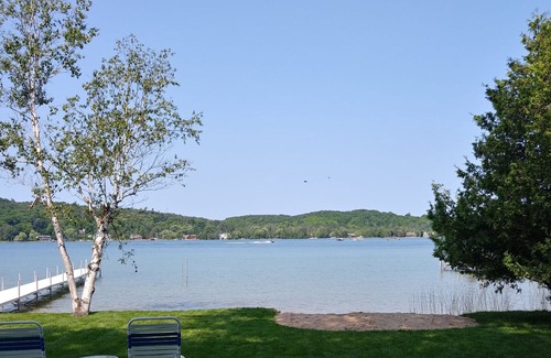 Petoskey Cottage | Walloon cottage close to Petoskey, golf, fishing, restaurants, and shopping