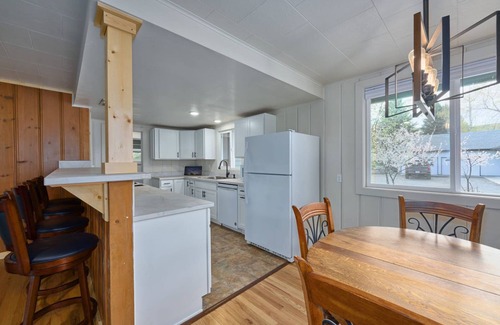 Joseph House | Wallowa Lake Wahluna Terrace Retreat