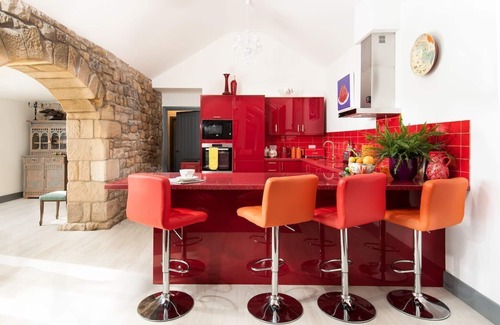 Brampton House | WALLTOWN BYRE - Stylish, dog friendly barn conversion with hot tub sleeping 6