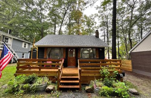 Hawley House | Wally's Cottage