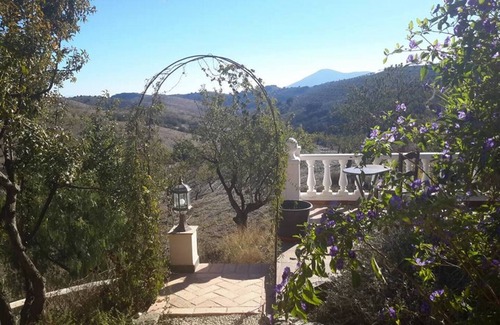 Velez Rubio Apartment | Walnut Apartment Sleeps 4
