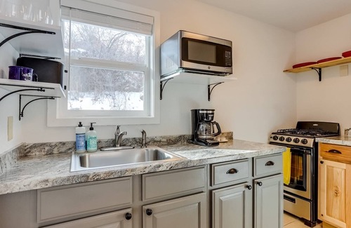 Lyons Cabin | Walnut Cabin*RMNP-Fire Pit-MTN VIEWS