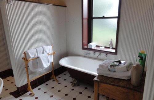 Angaston Resort | Walnut Cottage