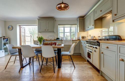 Evenley House | Walnut Cottage