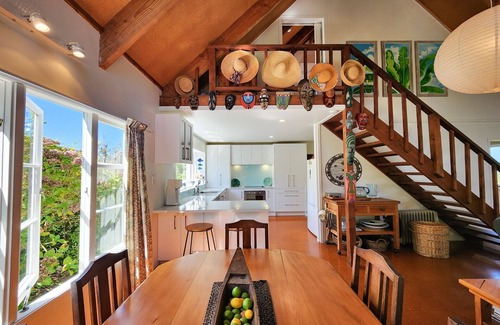 Hahei House | Walnut Cottage on Grange Rd, Walnut Cottage on Grange Road