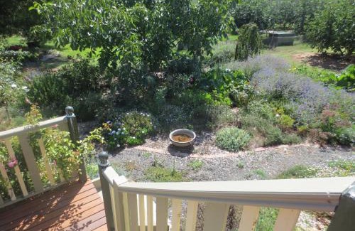 Koorooman House | Walnut Cottage via Leongatha