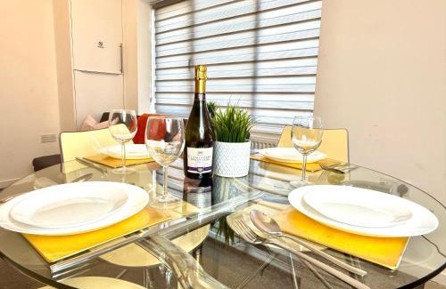 Kidlington Apartment | Walnut Flats-F5, Stylish 1-Bedroom - Parking, Netflix, WIFI - Close to Oxford, Bicester & Blenheim Palace