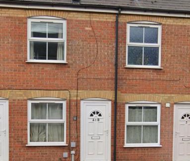 King's Lynn Apartment | Walnut House - Modern 1 Bedroom Apartment very close to town by Shortstays4u