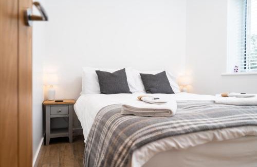 Radbourne House | Walnut Lodge