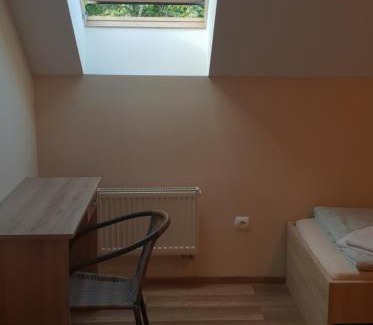 Hronsky Benadik Bed & Breakfast | Walnut Tree House