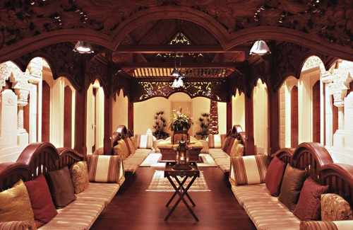 Bay Lake Resort | Walt Disney World Swan