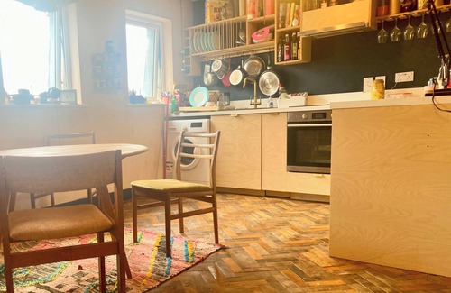 Markhouse Apartment | Walthamstow one bedroom flat