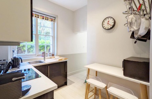 Bosham House | Walton House - Bosham
